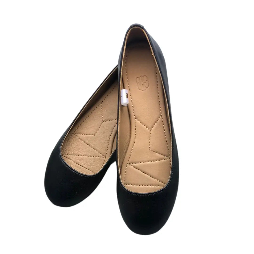 Sanis Women's Stylish & Comfortable Leather Flats - Black Sanis Shoes